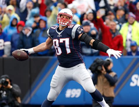 4th & Monday: Gronk spikes his NFL career; Johnny Football makes his AAF debut | News ...