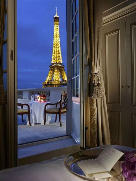 13 Stunning Views of Eiffel Tower From Hotel Rooms | Romantic honeymoon ...