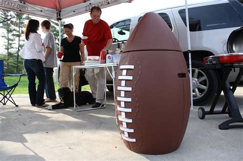 Top 23 Tailgating Supplies for the Perfect Football Tailgate Party ...