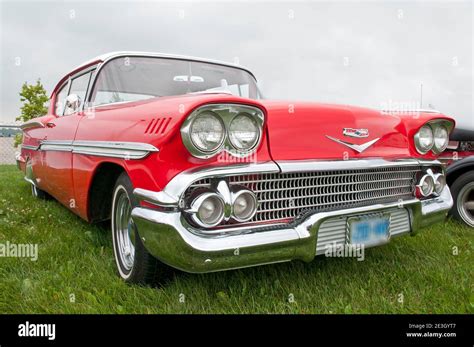 Red grill custom paint hi-res stock photography and images - Alamy