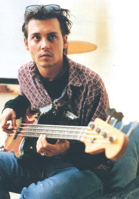 Johnny Depp + Guitar - Johnny Depp Photo (22705858) - Fanpop