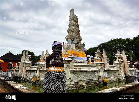 Pura jagatnatha denpasar hi-res stock photography and images - Alamy