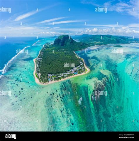 Aerial view of Mauritius island panorama and famous Le Morne Brabant mountain, beautiful blue ...