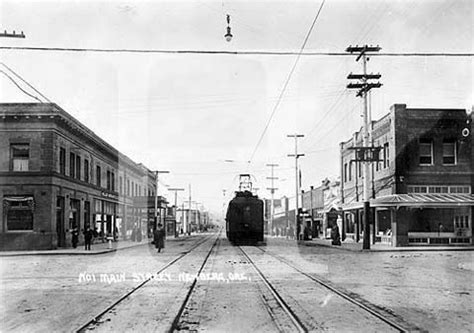 Main Street Newberg, Oregon | Beautiful places, Oregon, Favorite places