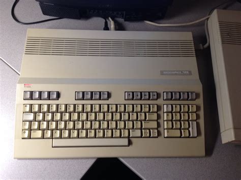 Commodore 128 – Virginia Computer Museum