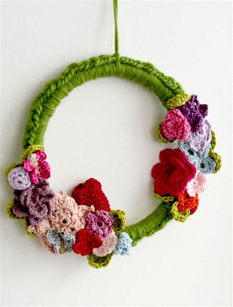 Spring Wreath crochet wreathembroidery hoopcrochet | Etsy