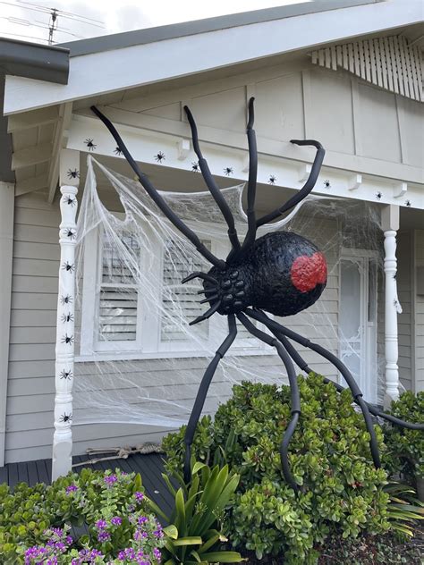 How to Make a DIY Giant Spider | Halloween Decor | POPSUGAR Home