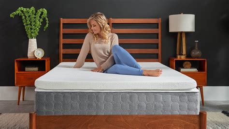 18 Best Mattress Toppers for Back Pain and Hip Pain First For Women