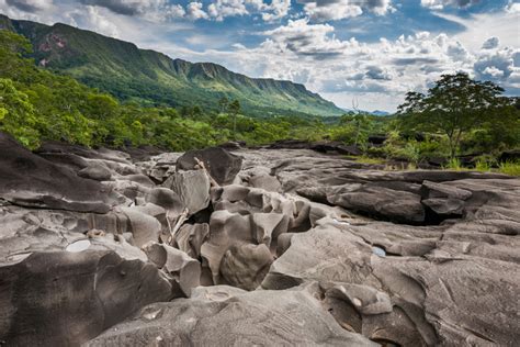 Vale da Lua: atração natural na Chapada dos Veadeiros | Qual Viagem