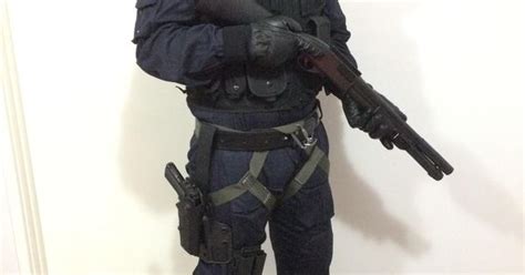 Rainbow 6 Siege : Smoke cosplay | Cosplay | Pinterest | Cosplay, Rainbows and Video games