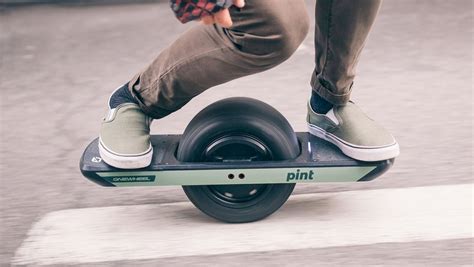 Onewheel Pint | Light and portable electric commute for urban roads!