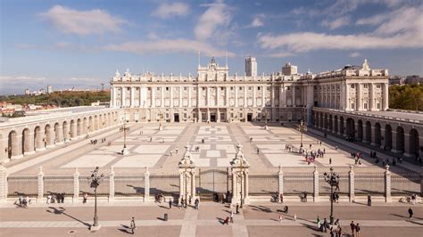 Palacio Real de Madrid: curiosidades, historia y por qué visitarlo