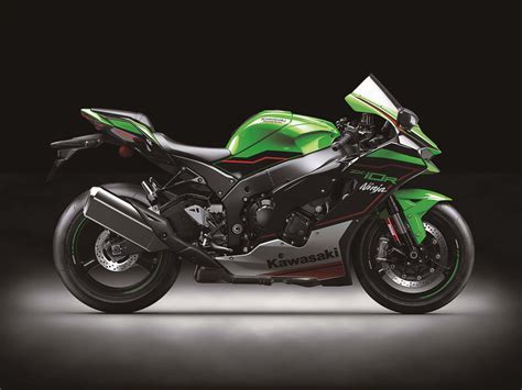 2021-kawasaki-ninja-zx-10r-zx10r-specs-23 - BikesRepublic.com