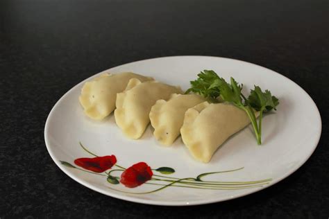 Traditional Polish Meat Pierogi Recipe [+ Tips What Meat To Choose]