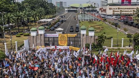 Kerahkan Ribuan Aparat Amankan Demo di Gedung DPR hingga KPU RI, Polisi Minta Ini ke Korlap dan ...