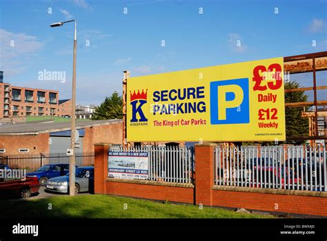 Off street parking hi-res stock photography and images - Alamy