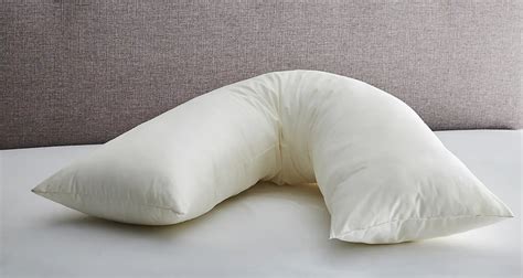 6 Best V-Shaped Pillows UK | Coupons | January 2024