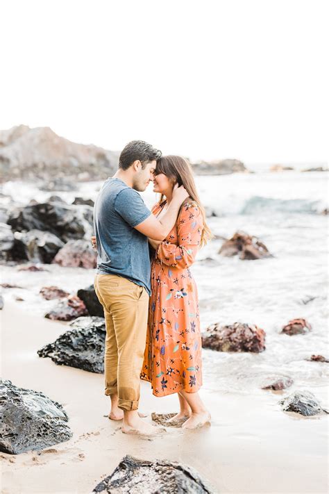 Sunset Beach Couples Session in Maui || Lahaina, Hawaii - Tasha Rose