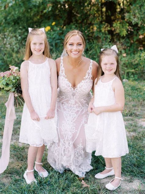 Garden Flower Wedding at Picturesque Swan Lake ⋆ Ruffled