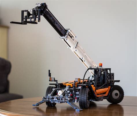 LEGO Technic Telehandler MOC | i-bricks.ru