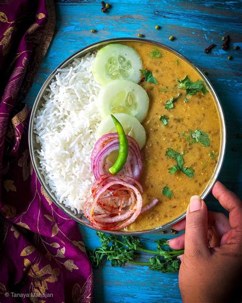 Comforting Dal Chawal is Best !! 🤩Grubbing onto Dahi Wali Hari Moong ...