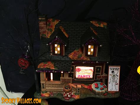 Review – Department 56 Halloween Party House – SpookyVillages.com