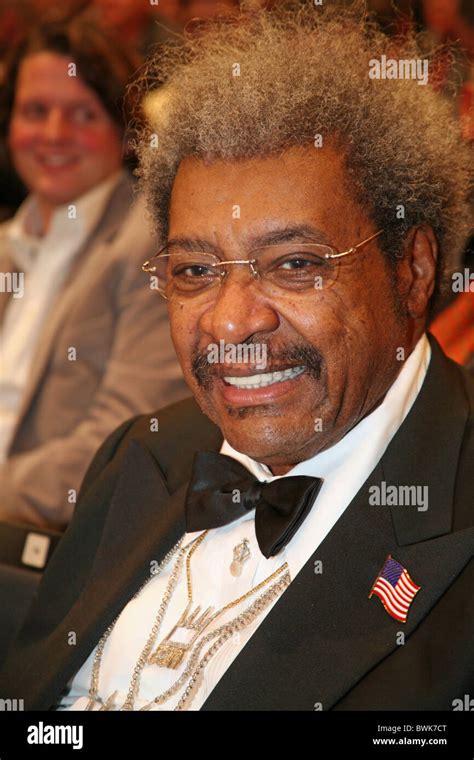 Don King Boxing Promoter personality spectators boxing match fight ...