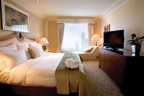 Brisbane Marriott Hotel Executive Suite - Bedroom #guestRoom, #traveling, #Suite, | Marriott ...