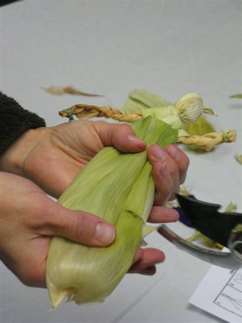 Circle of Crafts: Corn - the Symbol of Life - corn husk art