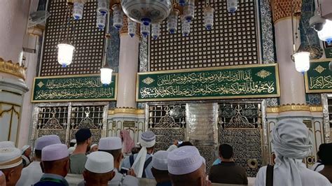 Makam Nabi Muhammad Di Masjid Nabawi