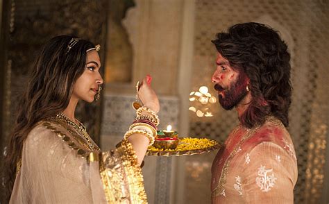 Padmaavat: the Expensive Excuses of Bollywood | The Moonlight Blog