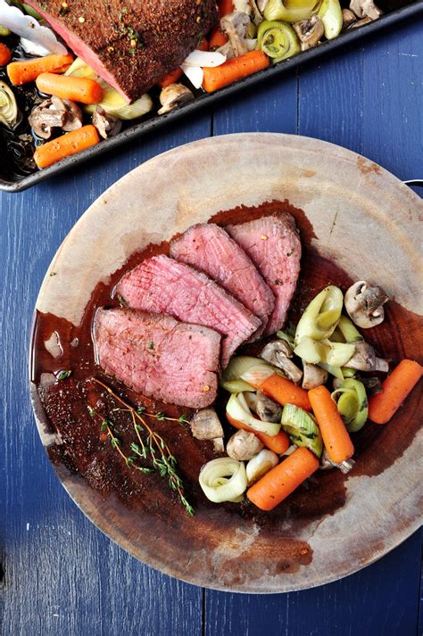 One-Pan Oven Roast Beef with Vegetables