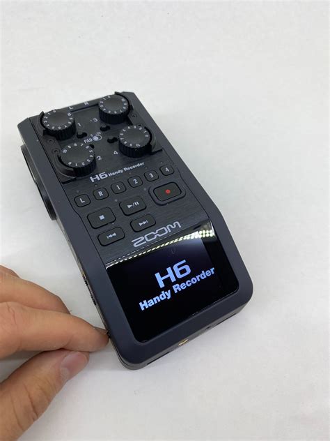 How to Use a Zoom H6 Audio Recorder | Chicago Public Library Maker Lab - Handheld Recorders