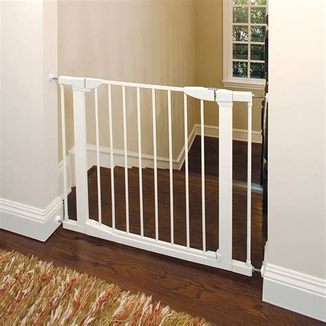 Munchkin Auto Close Pressure Mounted Baby Gate for Stairs, Hallways and Doors, Walk Through with ...