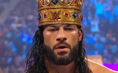 Roman Reigns' King Crowning Angle On WWE SmackDown Was Late Change