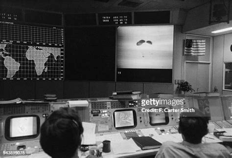 Nasa Mission Control Center Photos and Premium High Res Pictures - Getty Images