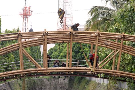 Gallery of Bamboo Bridge in Indonesia Demonstrates Sustainable Alternatives for Infrastructure - 23