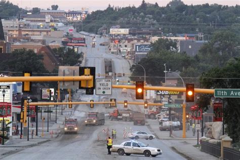 Minot, North Dakota: Latest Photos of the Flooding as Water goes Over ...