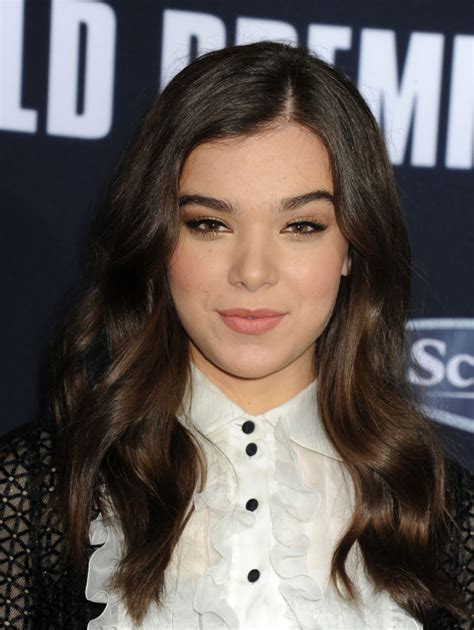 Hailee Steinfeld | Pitch Perfect Wiki | FANDOM powered by Wikia