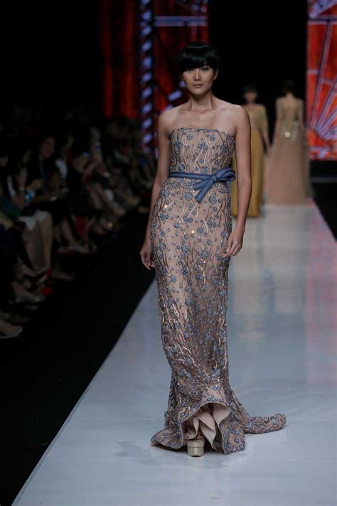 Jakarta Fashion Week 2014: Ivan Gunawan | FashionWindows Network