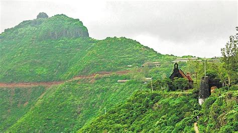 No cameras, no mobiles on Purandar fort in Pune | pune news | Hindustan Times