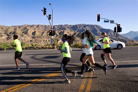 Students Run LA runners keep up marathon training in Lake View Terrace | LaptrinhX / News