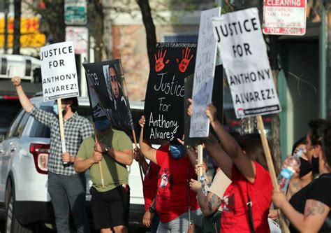 Anthony Alvarez shooting: Chicago police body cam video released - The ...