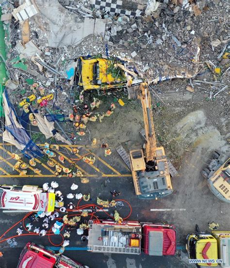 9 killed, 8 injured in S. Korea's building collapse - Xinhua | English.news.cn