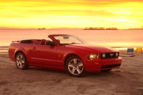 2005 Ford Mustang GT Convertible - HD Pictures @ carsinvasion.com