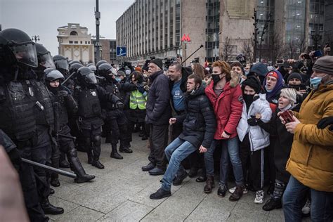 Navalny Attacked by Putin Allies After Russia Protests - The New York Times