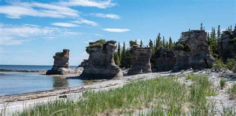 Mingan Archipelago National Park 3-Day Visit | Hike Bike Travel