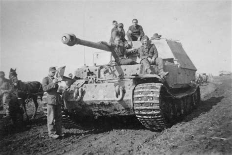 Elefant Panzerjager Abteilung 653 eastern front | World War Photos