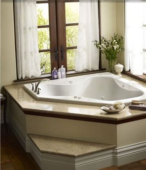 Corner Tub Ideas - House Reconstruction