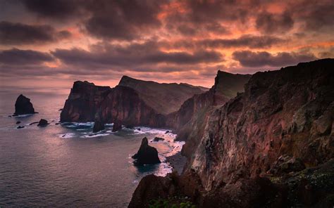 Ponta do Rosto Viewpoint & Short Hike On Madeira | TouristSecrets